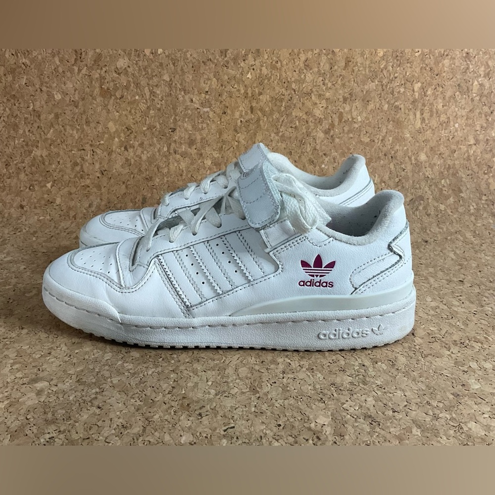 Adidas Originals White Forum Low Sneakers Women’s Size 6